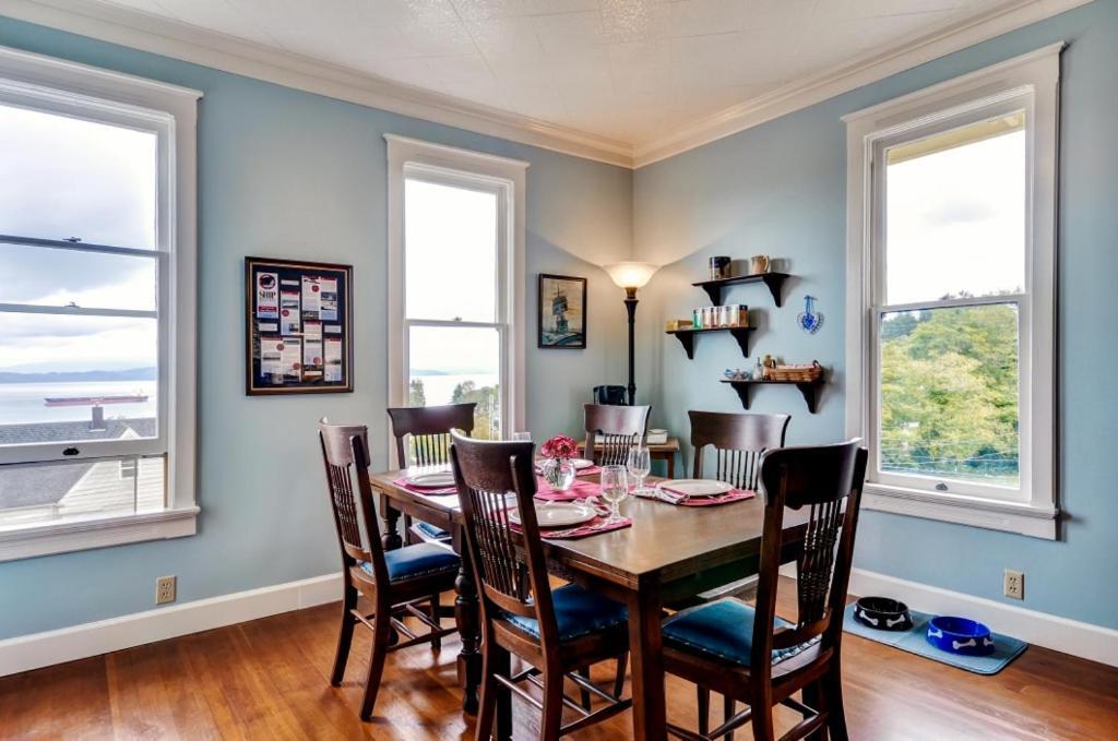 Astoria Painted Lady Historic Apt With River View! ภายนอก รูปภาพ