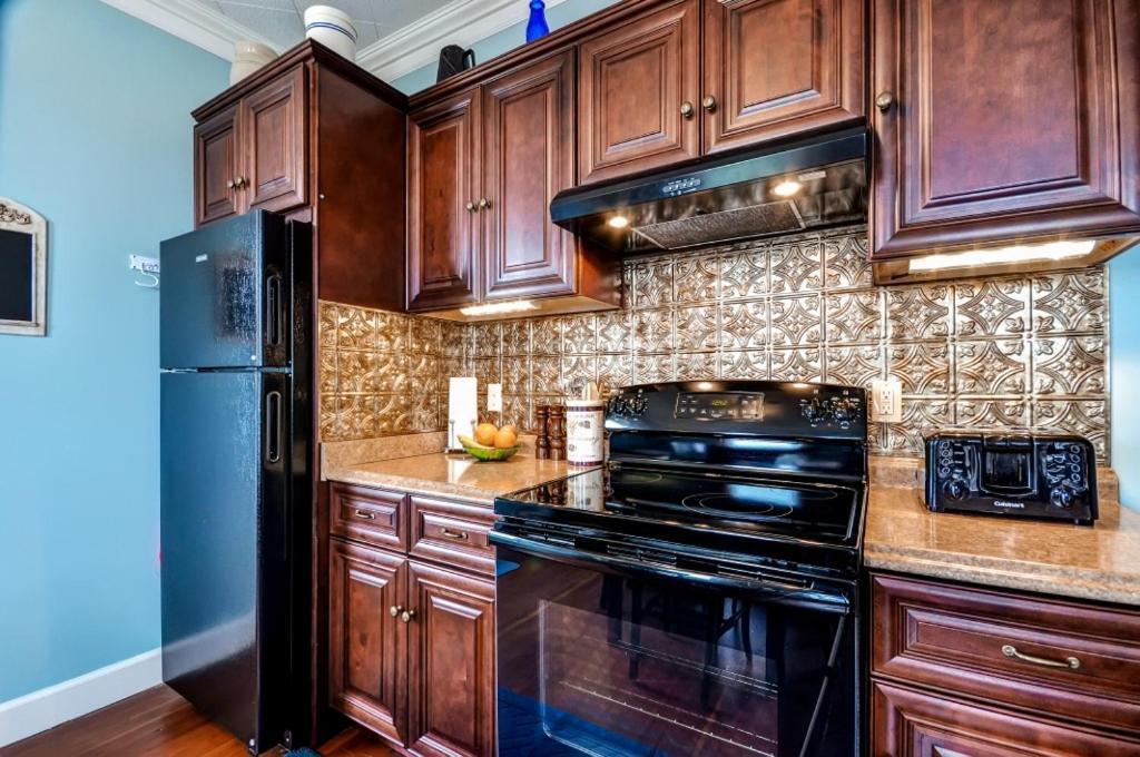 Astoria Painted Lady Historic Apt With River View! ภายนอก รูปภาพ